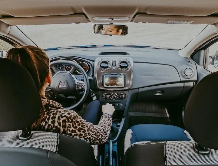 Jak zmniejsza się zniżka OC po stłuczce?