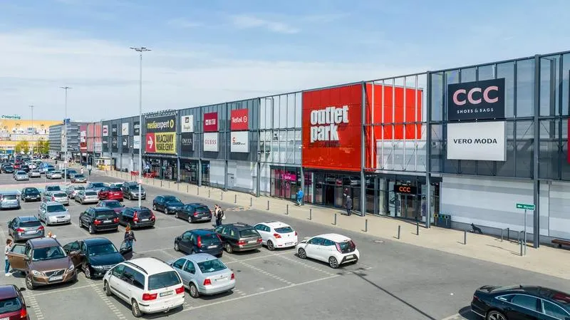 Odkryj najlepsze sklepy w outlet parku Szczecin - zakupy, które musisz poznać!