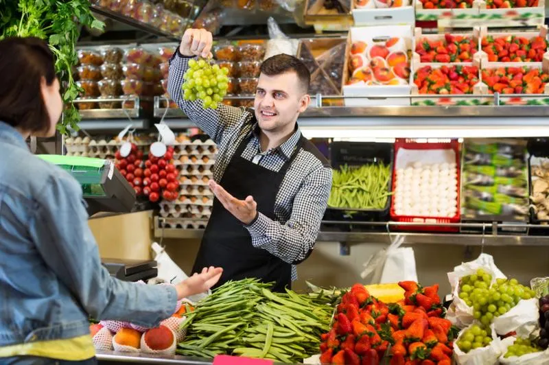 Zarobki właścicieli sklepów w Polsce
